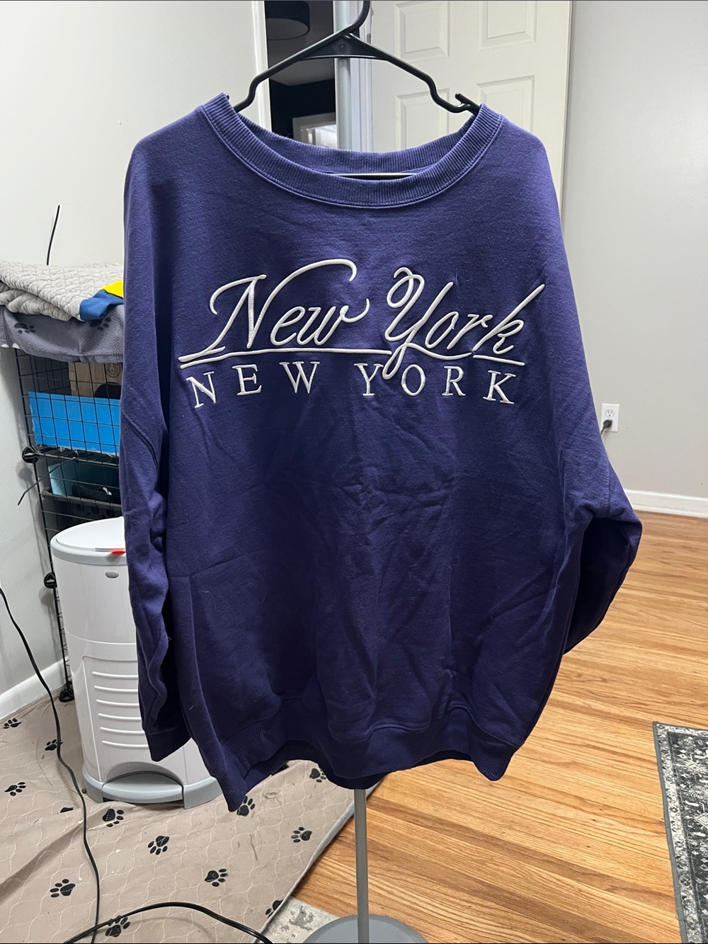 Women’s purple 'New York' Pullover Sweatshirt